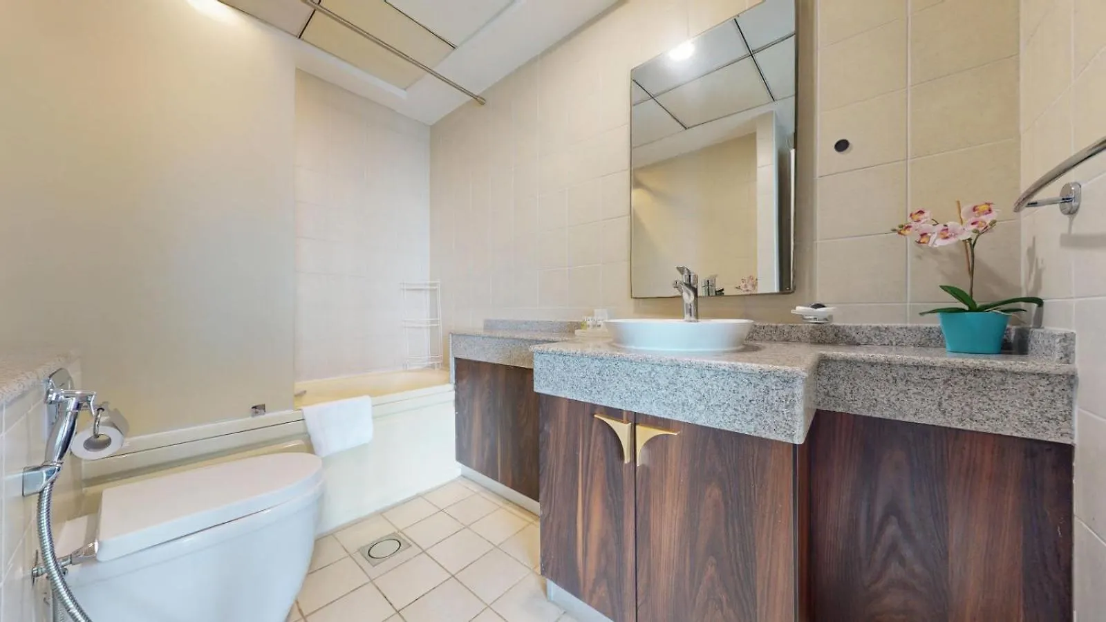 Torch Tower - Minimalistic Two Bed With City Views Dubai 0*,  United Arab Emirates